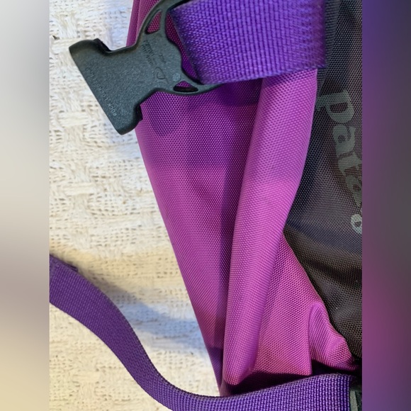 Patagonia Bags Patagonia Atom Sling 8l Ikat Purple Bag Rare Poshmark